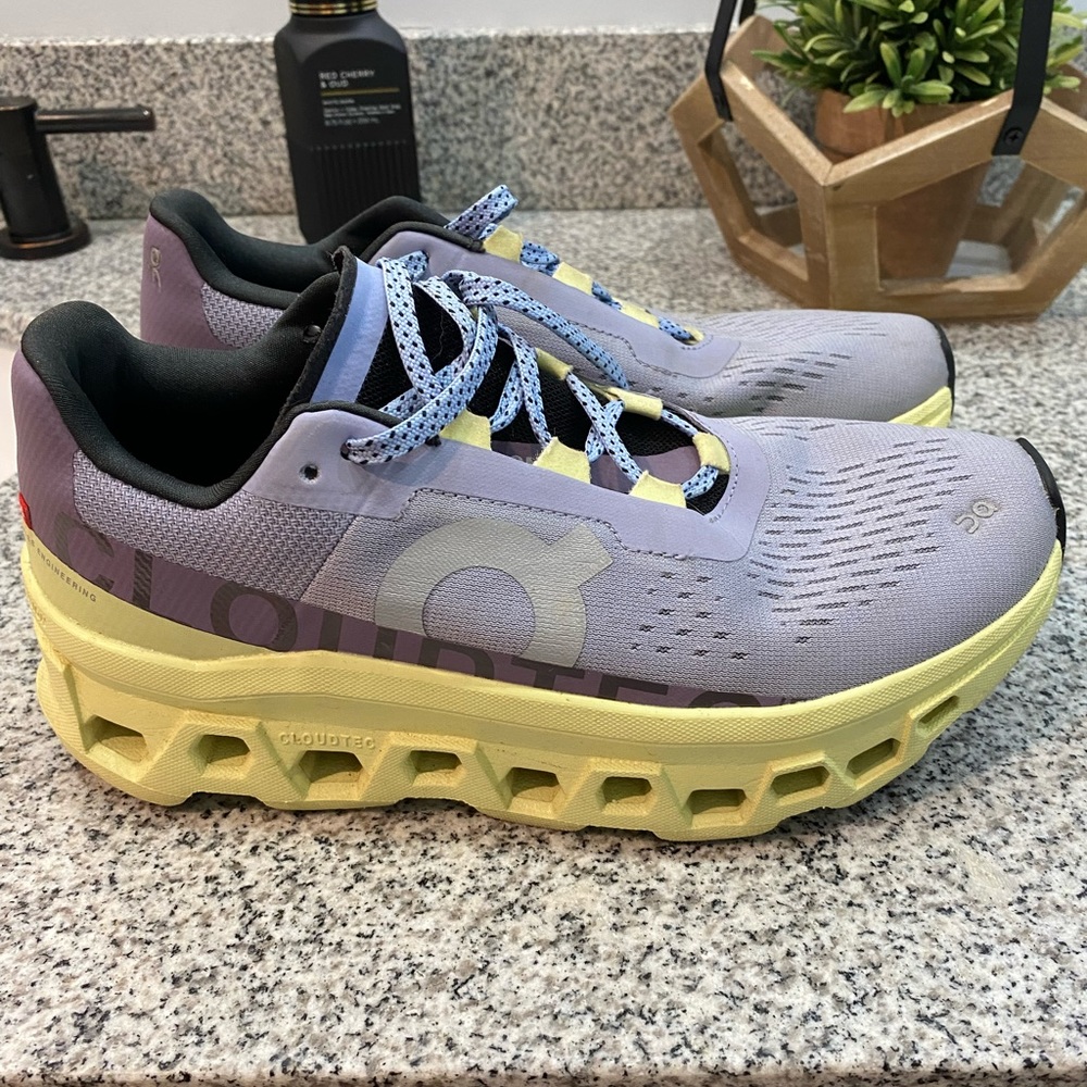 On cloud cloudmonster sneakers 7.5